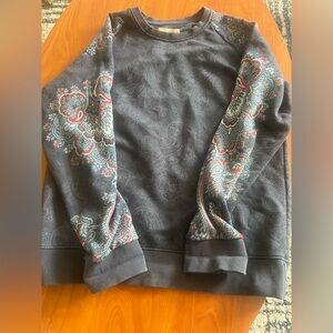 Pull&Bear Black and Red Paisley Crewneck Sweater